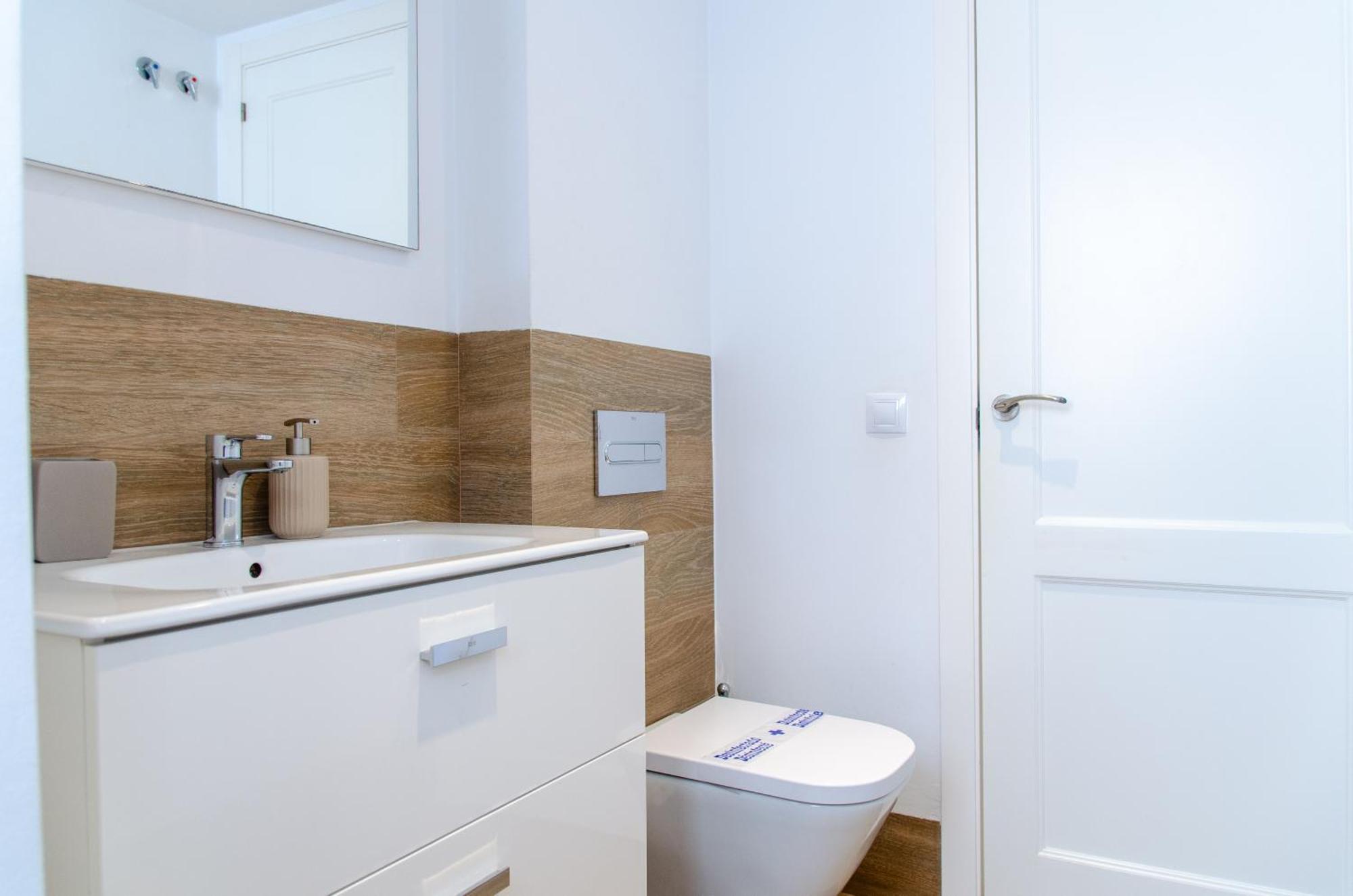 Apartamento Moderno En Triana 2 Dormitorios Y Aire Acondicionado Sevilla Buitenkant foto